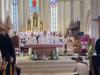 Impresionant: Participare ecumenică la slujba de resfințire a Bisericii Sfântul Mihail