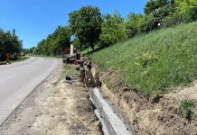 Lucrări de întreținere pe drumul din Căianu