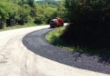 Asfalt și infrastructură în nordul Clujului: Lucrările de întreținere pe DJ 109B Cornești – Oșorhel au fost finalizate