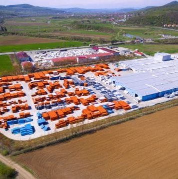 TeraPlast finalizează achiziția fabricii de sisteme din polietilenă din Spania