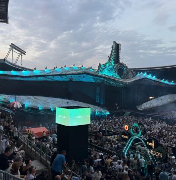Manele, pop, rock și DJ-i: Peste 120 000 de participanți la prima seară de Untold