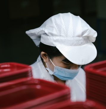 Economia Clujului, tot mai dependentă de muncitorii străini